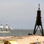 Trafalgar 133 *