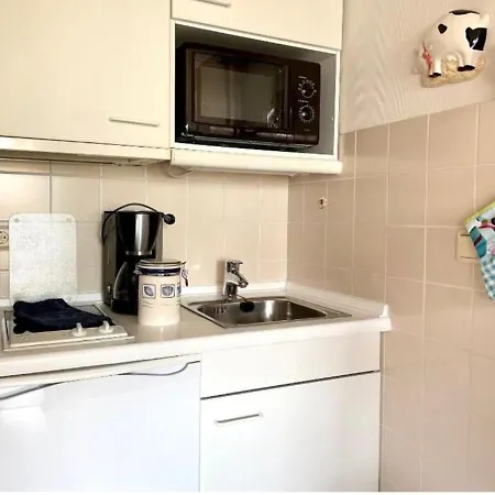 Apartment Trafalgar 133 *